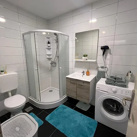Apartment Rojena Vala - Neretva Komin (Dubrovnik-Neretva)